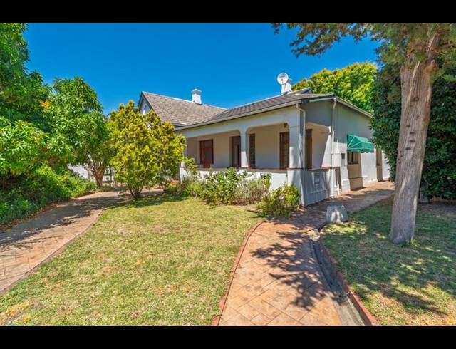 4 BEDROOM HOUSE FOR SALE IN PLUMSTEAD